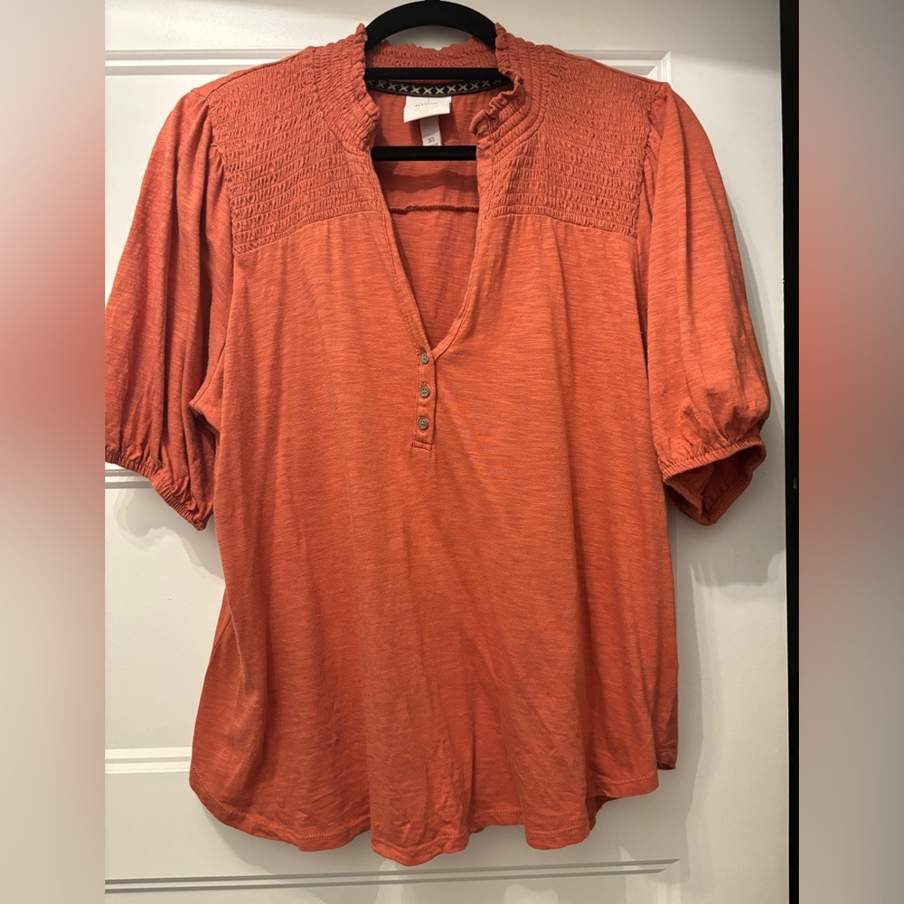 Knox Rose smocked top